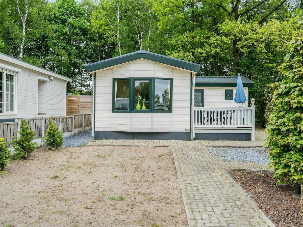 Comfortable Chalet With A Terrace At 3 Km From Baarle-Nassau Esterno foto