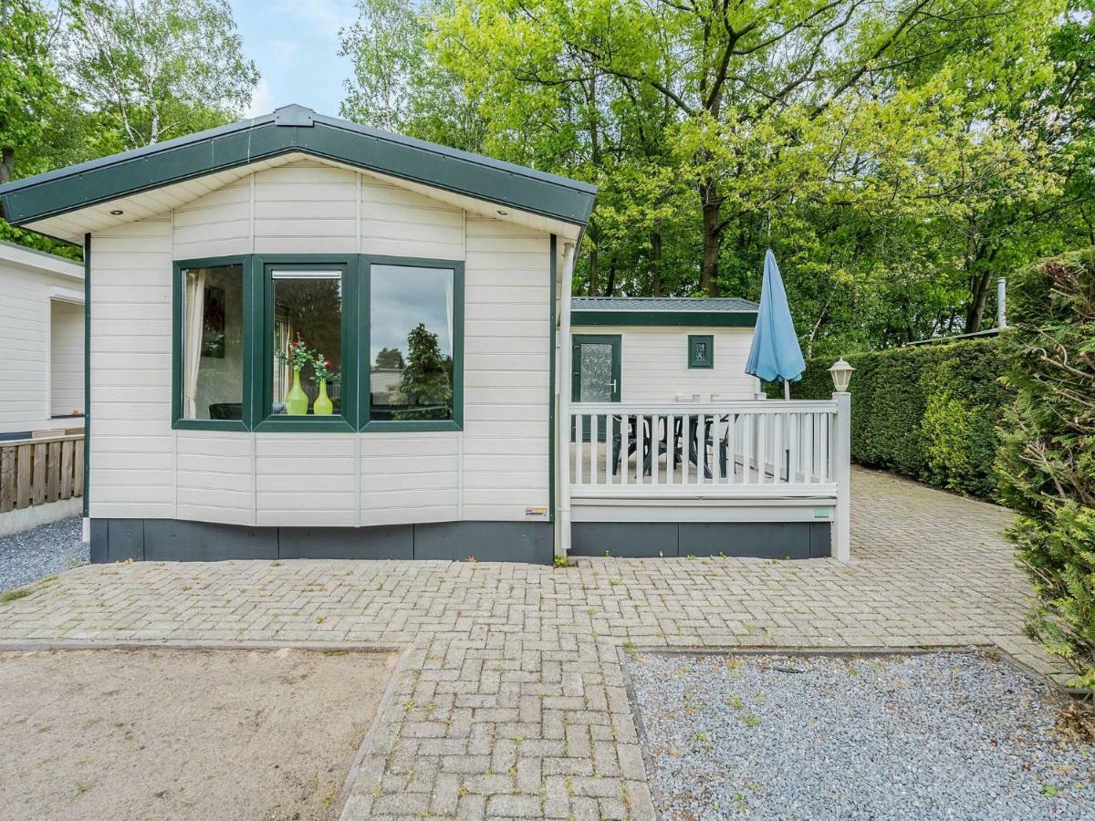 Comfortable Chalet With A Terrace At 3 Km From Baarle-Nassau Esterno foto